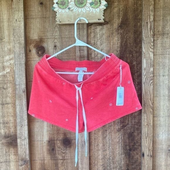 P.J. Salvage
Joyful Spirit Snowflake Red-hot Short - Picture 3 of 9